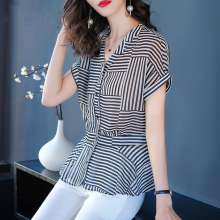 Summer 2019 new Korean version of the V-neck striped shirt bat sleeves cover belly shirt temperament chiffon shirt female short sleeve