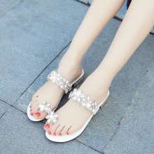 Sandals female 2019 new summer Korean version of the toe set diamond rhinestones slippers women's non-slip thick slippers (shoes 31)
