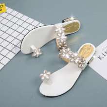 Sandals female 2019 new summer Korean version of the toe set diamond rhinestones slippers women's non-slip thick slippers (shoes 31)