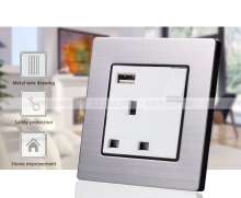 British Hong Kong socket with switch with a single USB panel 2.1A An electric British standard socket 86 type British standard socket