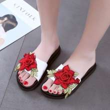 2019 summer new slippers women's shoes muffin bottom flower PU muffin with middle rubber (shoes 59)