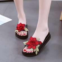 2019 summer new slippers women's shoes muffin bottom flower PU muffin with middle rubber (shoes 59)