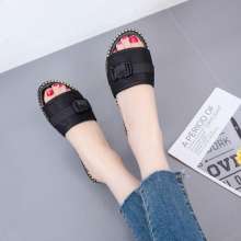 2019 summer new Korean fashion slippers women's shoes wear wild low-heeled suede flat-bottom type sandals