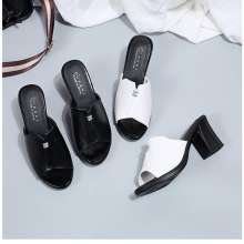 High-heeled sandals and slippers ladies summer 2019 new wear fashion thick with the wild Korean women's shoes (shoes 75)