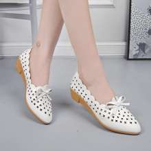 Hole shoes 2019 summer new ladies wedges single shoes soft bottom mother shoes comfortable wild one pedal lazy peas work shoes (shoes 78)