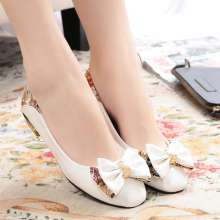 2019 new mother shoes middle-aged women's flat with women's shoes shallow mouth flat shoes (shoes 117)