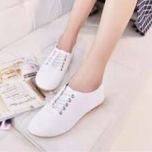 2019 spring new Korean version of the tide student wild white shoes women's belt flat shoes fashion peas casual shoes i679 (shoes 123)