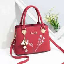 New mother bag female large capacity shoulder Messenger bag Europe and the United States atmospheric embroidery handbag j704 (bag 54)