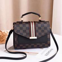 Hong Kong style small bag female spring and autumn new fashion tide Korean version of the wild retro Messenger bag broadband small square bag j511 (bag 56)
