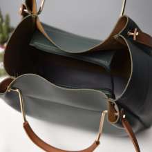 2018 new women's bag Korean fashion explosions handbags handbags shoulder slung bag retro big bag i132 (bag 66)