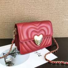 Special chic small bag female 2019 new personality love single shoulder small square bag winter Korean version of the chain wild Messenger (bag 68)