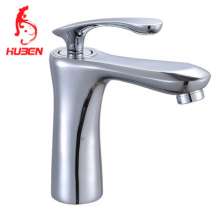 Factory direct Fujian plumbing bathroom wholesale brass hot and cold basin faucet built-in duck tongue single hole faucet 170252