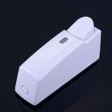Factory direct supply production hotel hotel single head simple pressing foam soap dispenser white AH-32W