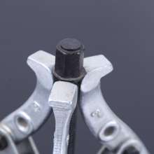 Manual complex vanadium steel multi-function three-jaw puller. Thickened manual mechanical three-jaw puller. hand operated tools