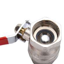 Thickened high temperature and high pressure outlet. Stainless steel valve. Ball valve. Threaded pipe 4 minutes 6 minutes 1 inch brass plated ball valve