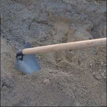 Mining site steel triangular rafts, triangular rafts, triangular hoes, coal mining triangle hoes, mining, sand digging, triangular hoes, gardening tools, agricultural tools