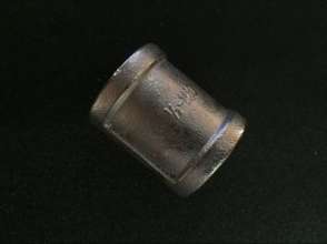 Stainless steel 201 pipe fittings. Direct. 201 stainless steel straight through. Internal thread straight through the water pipe joint inner wire straight fork 4 points 6 points 1 inch straight wire