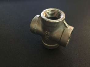 Spot wholesale Stainless steel 201 pipe fittings. Stone. Four forks. Internal threaded cross. The water pipe joint has four wire ends. 4 points, 6 points, 1 inch, four forks