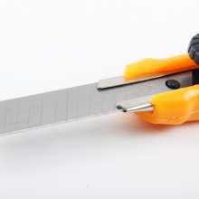 Wholesale direct sales utility knife large 18mm wallpaper knife manual knife tool knife knives paper knife knife office stationery A221