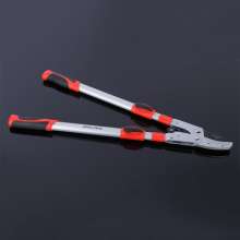 The vine shrinks vigorously with thick branches. Scissors. Knife. Aluminum alloy rubberized handle pruning shears. Green garden tools 0014