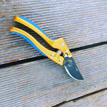 Shanteng 108T garden scissors. Pruning shears. 8 inch effort fruit cutting. Fruit tree thick branches cut. Gardening shears. scissors