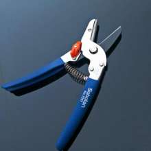 Japan imported genuine cactus 1257 pruning shears. Durable fruit branch shears. Thick branch shears. Flower branches and branches.