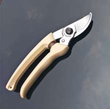 Alice ARS Alice 130DX Branch Cut Flower Scissor. Gardening shears. Garden tool scissors. Knife pruning shears