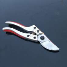 Yamato SK5 garden scissors. Pruning shears. 8 inch effort fruit branch scissors. Picking fruit, thick branch, gardening shears