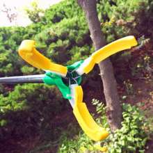 1.5 m 2 m high branch three-claw high-altitude fruit picker. Fruit picking tool. Apple Mango Pitaya Paw Picker