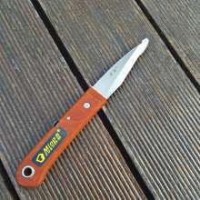 Miaomu grafting knife name drill folding cutting knife. Knife branching knife. Fruit tree grafting knife. Fruit tree bud