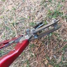 Supply Tan three small two-piece. scissors. knife. Fruit tree ring cutting scissors. Ring cutter. Ring cutting, ring stripping, cutting bark scissors