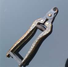 Grape orange scissors. Fruit picking. Pick the fruit and cut it. Thin fruit scissors. The cocky fruit puts the scissors. Vintage nest knife
