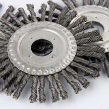 Flat wire wheel. Wheel. 5874 machine with flat wire wheel. Twisted wire flat wire wheel. Twisting wheel
