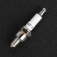 Lawn mower chain saw trimmer spark plug 2500 40-5 139 140 48 ground drill spark plug garden accessories