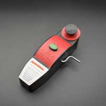 Black and red ink fountain plastic hand-rolled ink fountain woodworking crossed ink fountain hand-rolled ink fountain automatic winding ink fountain bamboo ink cartridge mini wire box