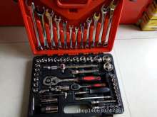 Wholesale 61 pieces of auto repair machine repair kits. Automobile tool manufacturers have a large number of direct sales