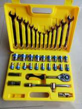 The factory direct sales 37 sets of auto repair kits, multi-spec rapid ratchet sets. Wrench tool