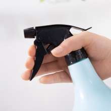 Household watering watering cans Gardening hand-pressing small watering cans Candy color watering cans Indoor small watering cans