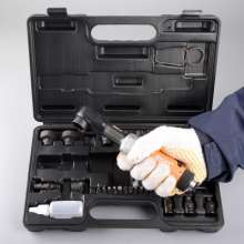 Direct sales of Taiwan BOOXT pneumatic tools. BX-2100AT threaded perforated pneumatic ratchet wrench hollow set. Pneumatic wrench
