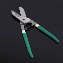 The manufacturer sells German-style iron scissors. Multifunctional Scissors, Manual Tin Scissors, Labor-saving Tin Scissors Hardware Tools Cutting pliers. pliers