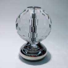 Manufacturer's self-produced stainless steel 304 crystal diamond ball with seat, staircase handrail bracket. Siamese ball seat. Stair decoration