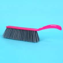 Factory direct long-handled cleaning brush sweeping bed brush sofa coat brush hand sweep plastic bed brush manufacturer