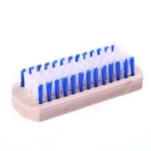 Factory direct sales creative solid wood laundry brushes to stand artifact wooden clothes brush Yiwu store daily necessities