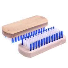 Factory direct sales creative solid wood laundry brushes to stand artifact wooden clothes brush Yiwu store daily necessities