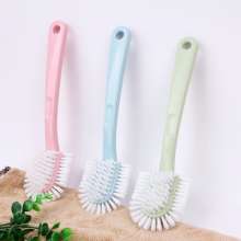 Creative shoe brush does not hurt the soft fur of the shoe. Household shoe washing brush. Housework cleaning. Multi-function shoe brush.