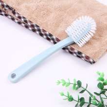 The shoe brush does not hurt the soft hair of the shoe