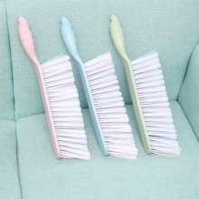 Factory direct sale plastic soft bristles bed sweeping brush anti-static long handle dusting brush plain sofa coat and hat brush dusting brush