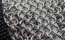 Steel ring arm guard 304 stainless steel arm guard. Anti-cutting, anti-cutting, anti-explosion force, self-defense security, anti-riot knife cutting arm guard. Sleeve. Anti-cutting arm guard