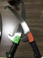 Sufficient supply of double hook saw tooth three-sided grinding teeth, upper hook and lower hook can shovel off excess branches and save effort