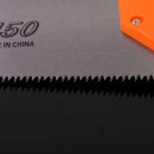 Sufficient supply of orange and black two-color hand saws with soft plastic handles. Three-side grinding machine is the choice for garden construction